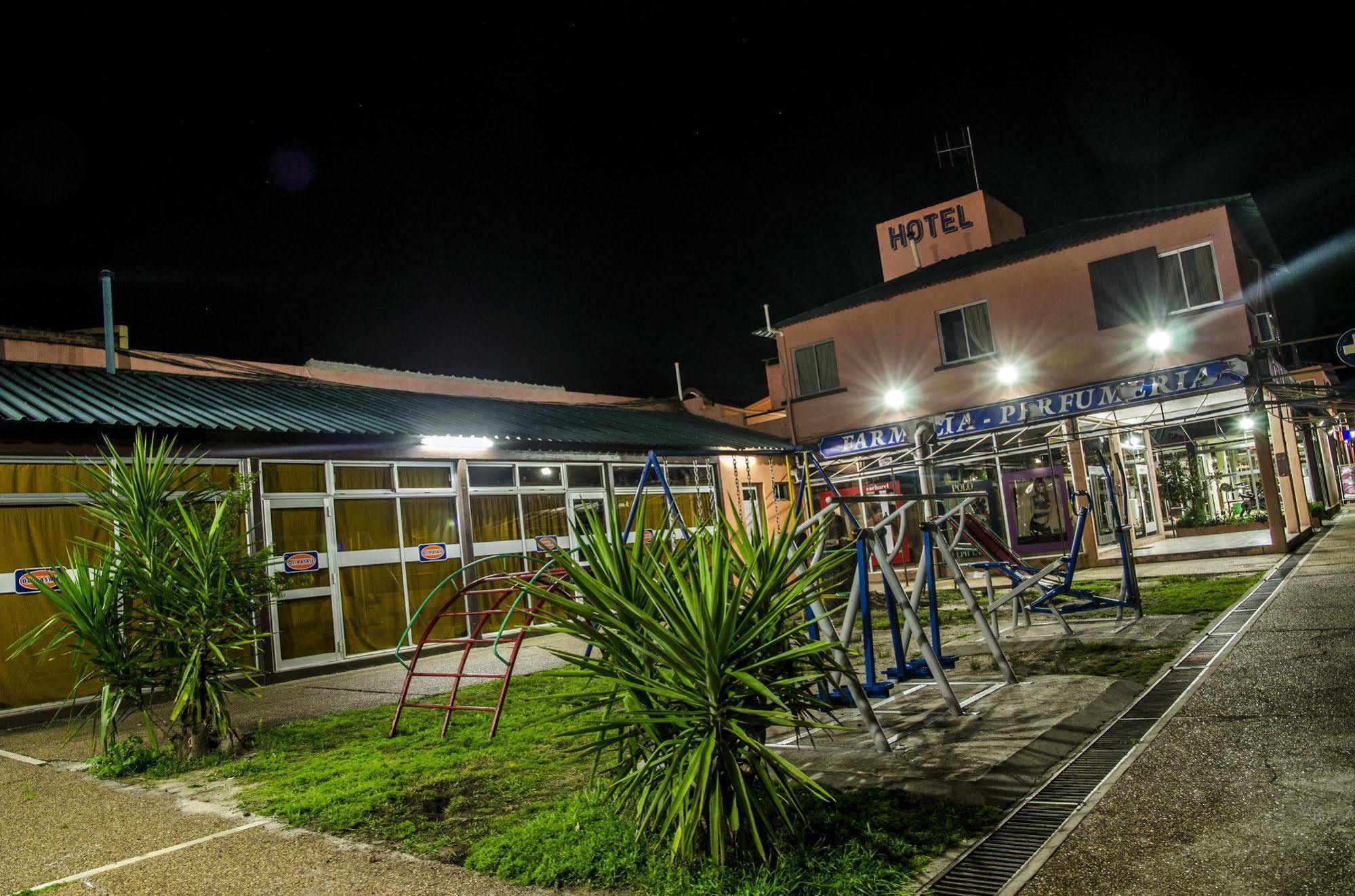 Hotel Del Pasaje Termas del Daymán Eksteriør billede